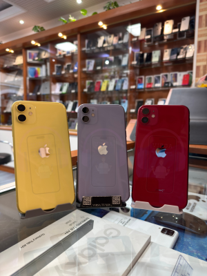 iPhone 11 Rosso,giallo,viola