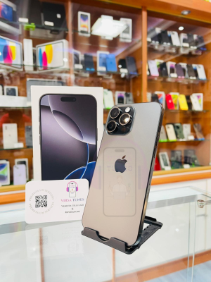 iPhone 16 Pro Max Titanio nero dietro