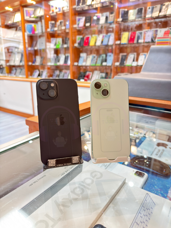 iPhone 15 Nero,verde