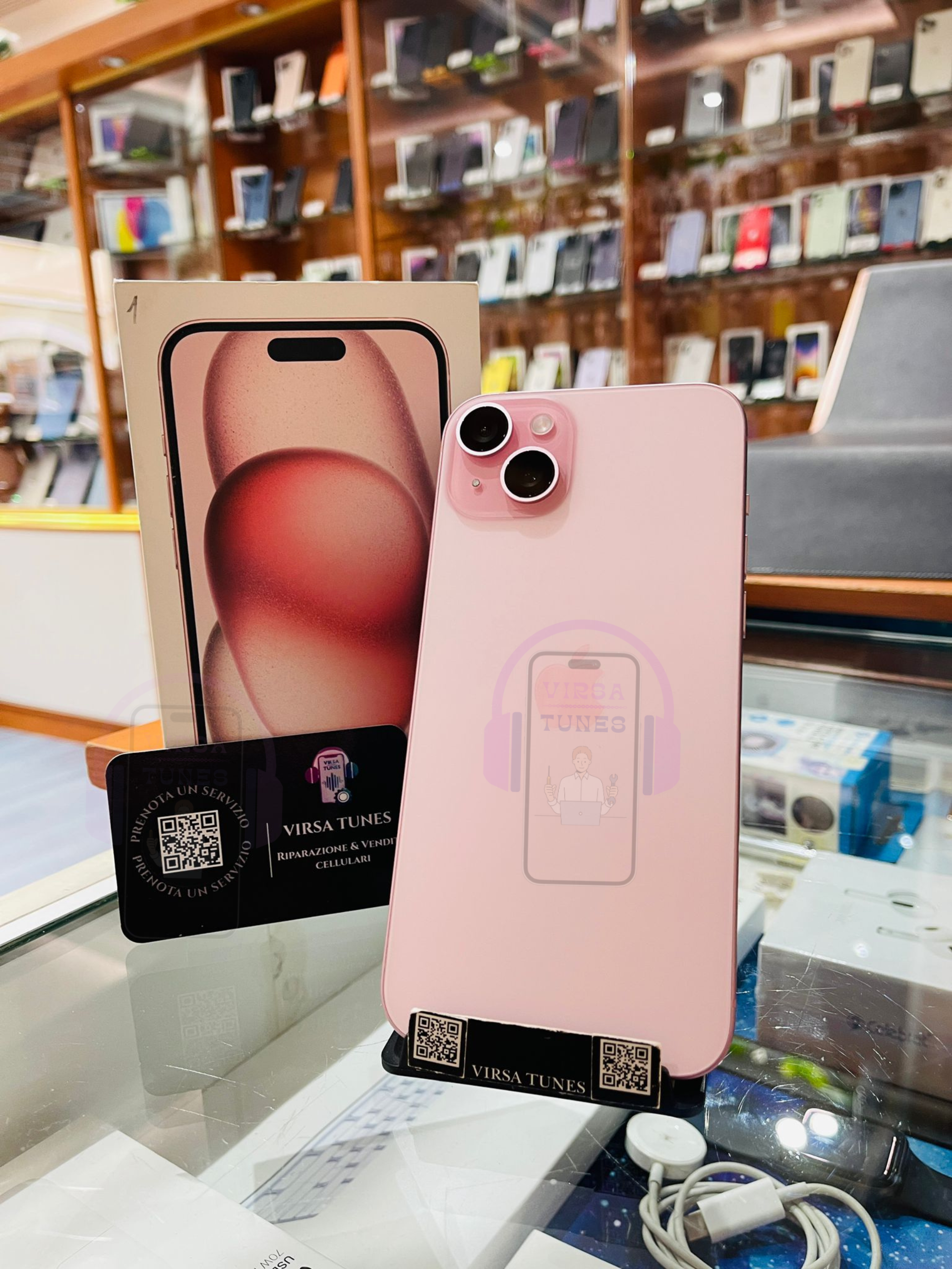 iPhone 15 Plus Rosa dietro
